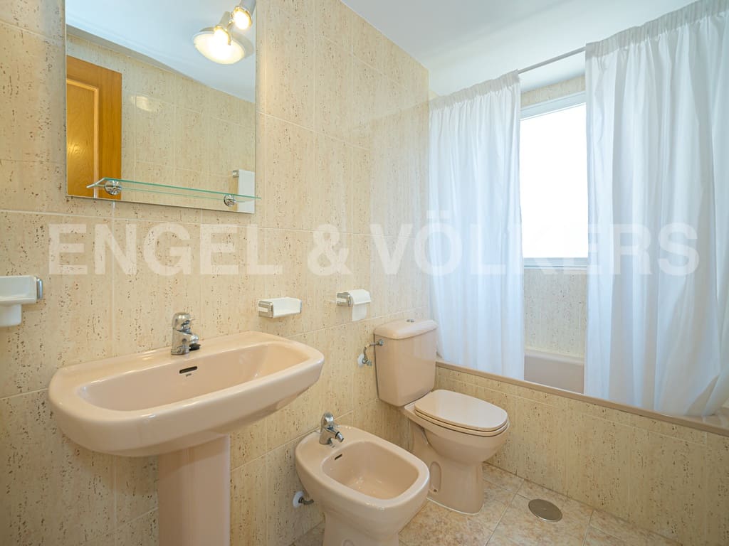 3 makuuhuone Huoneisto vuokrattavana paikassa Benidorm mukana uima-altaan 
autotalli - 1 500 € (Ref: 9427578)