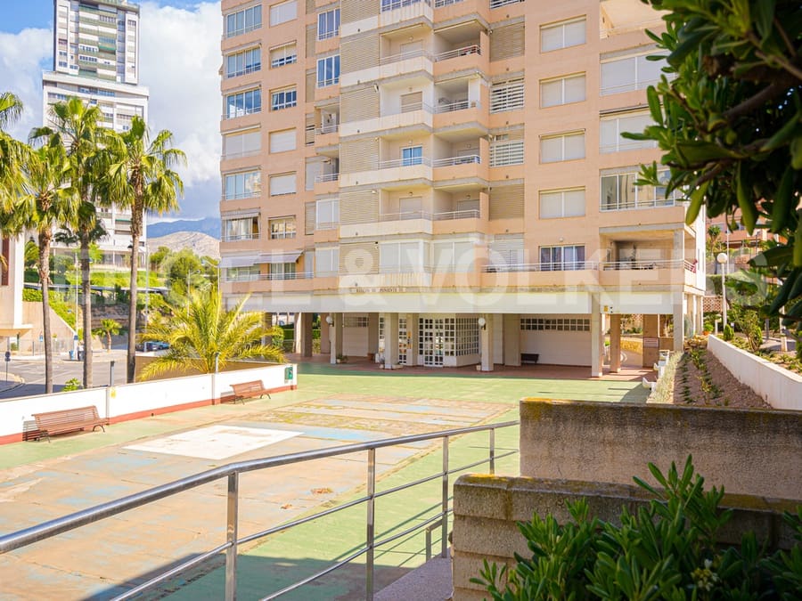 3 makuuhuone Huoneisto vuokrattavana paikassa Benidorm mukana uima-altaan 
autotalli - 1 500 € (Ref: 9427578)