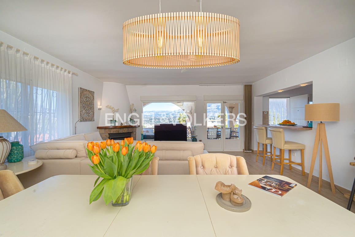 3 soverom Villa til salgs i Albir med svømmebasseng garasje - € 875 000 (Ref: 9428189)