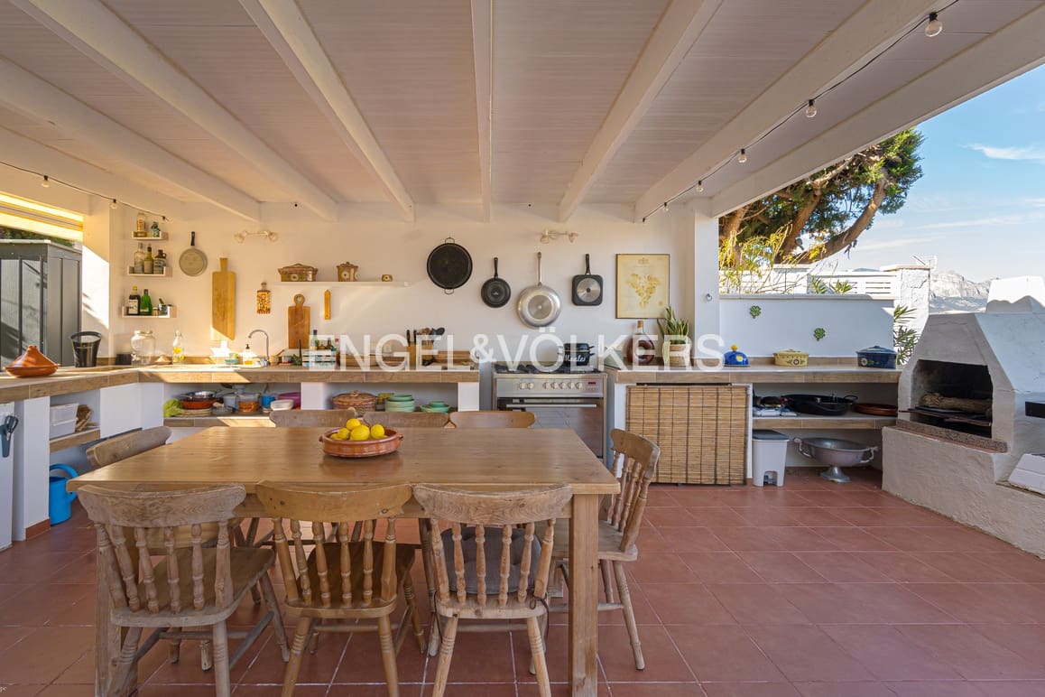 3 soverom Villa til salgs i Albir med svømmebasseng garasje - € 875 000 (Ref: 9428189)