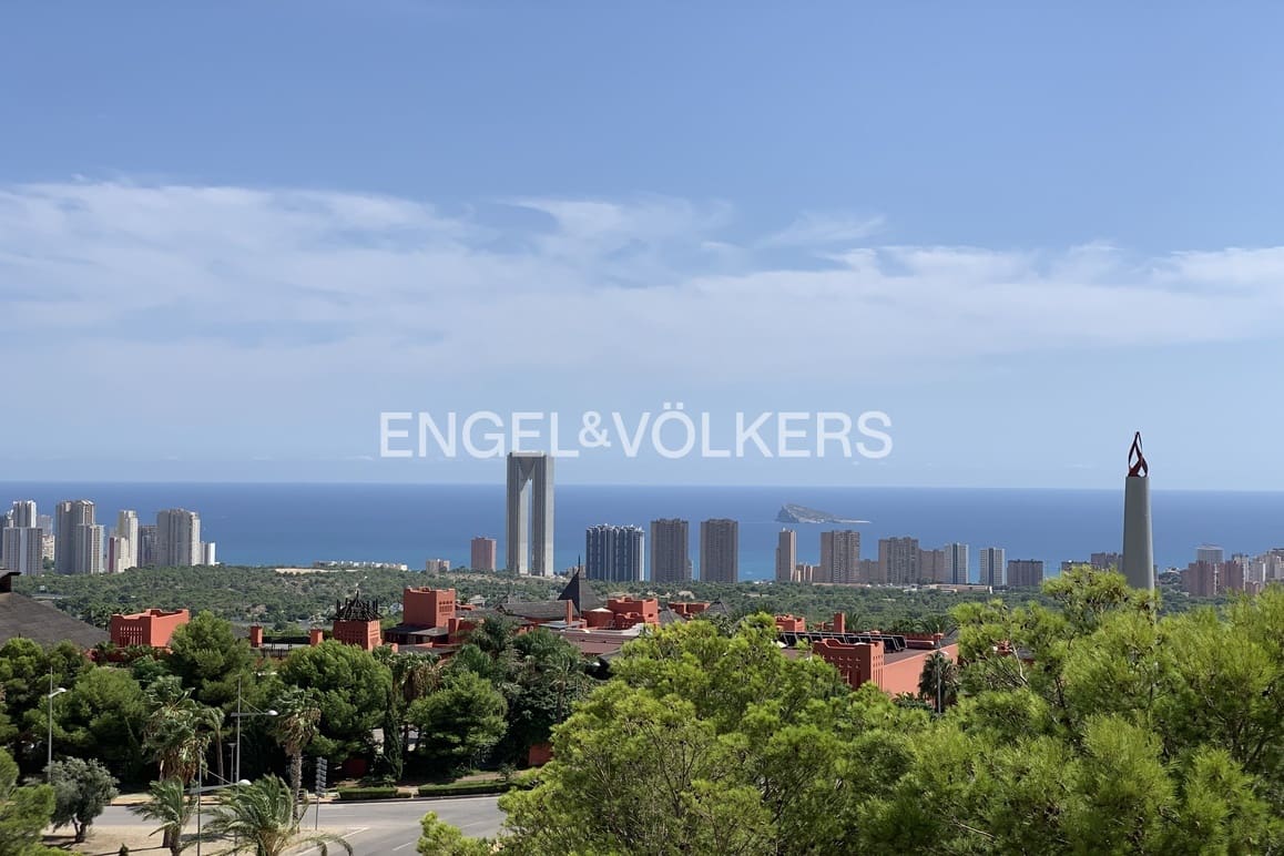 2 bedroom Apartment for sale in Finestrat with pool garage - € 395,000 (Ref: 9429003)