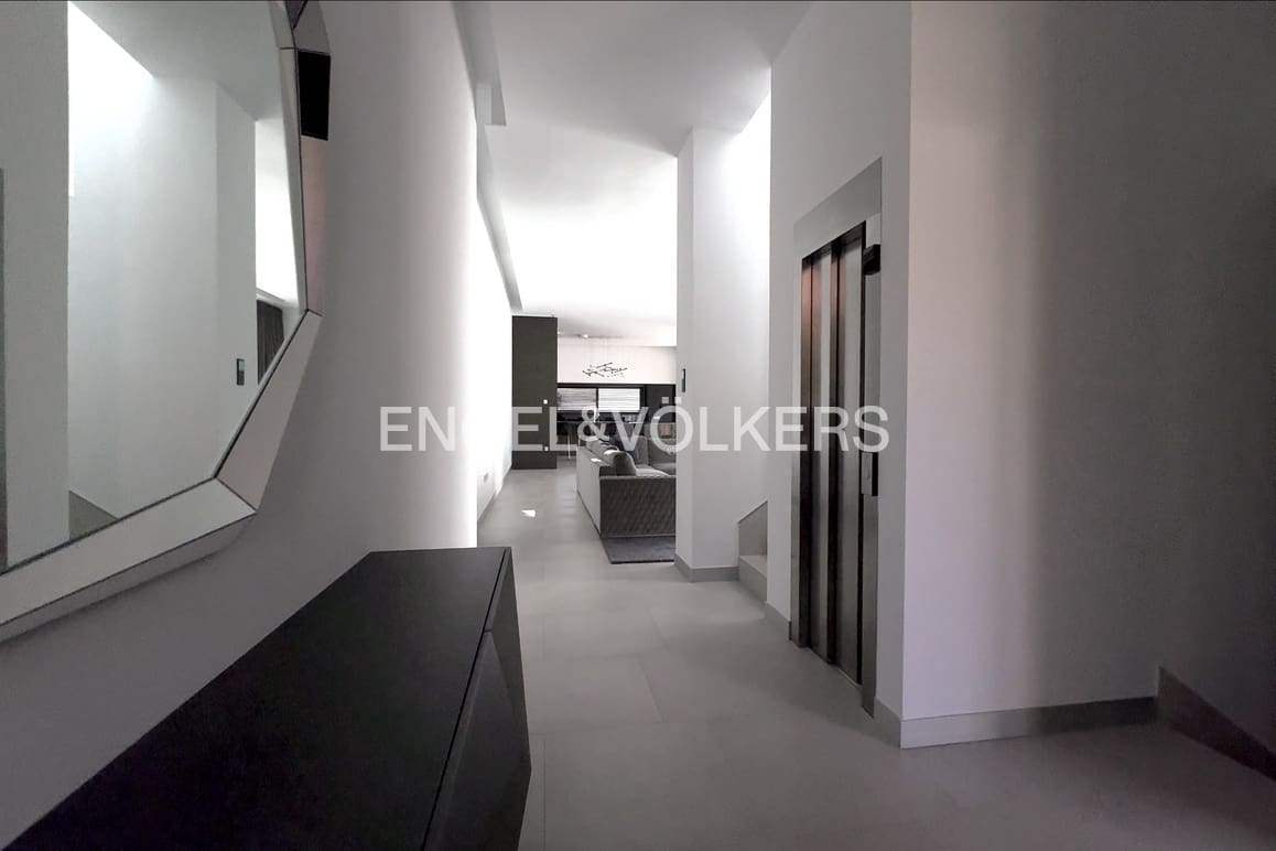 3 soverom Villa til salgs i Finestrat med svømmebasseng garasje - € 2 500 000 (Ref: 9432088)