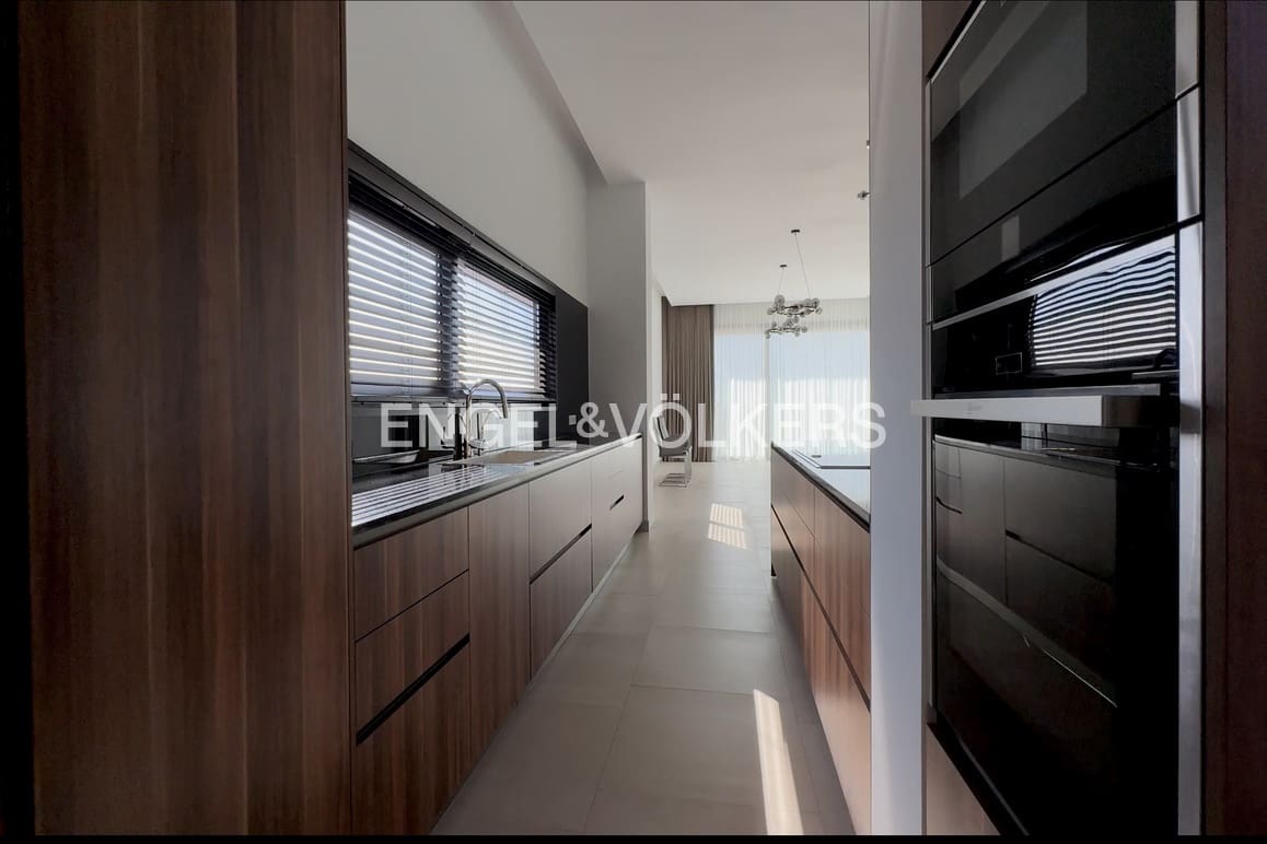 3 soverom Villa til salgs i Finestrat med svømmebasseng garasje - € 2 500 000 (Ref: 9432088)