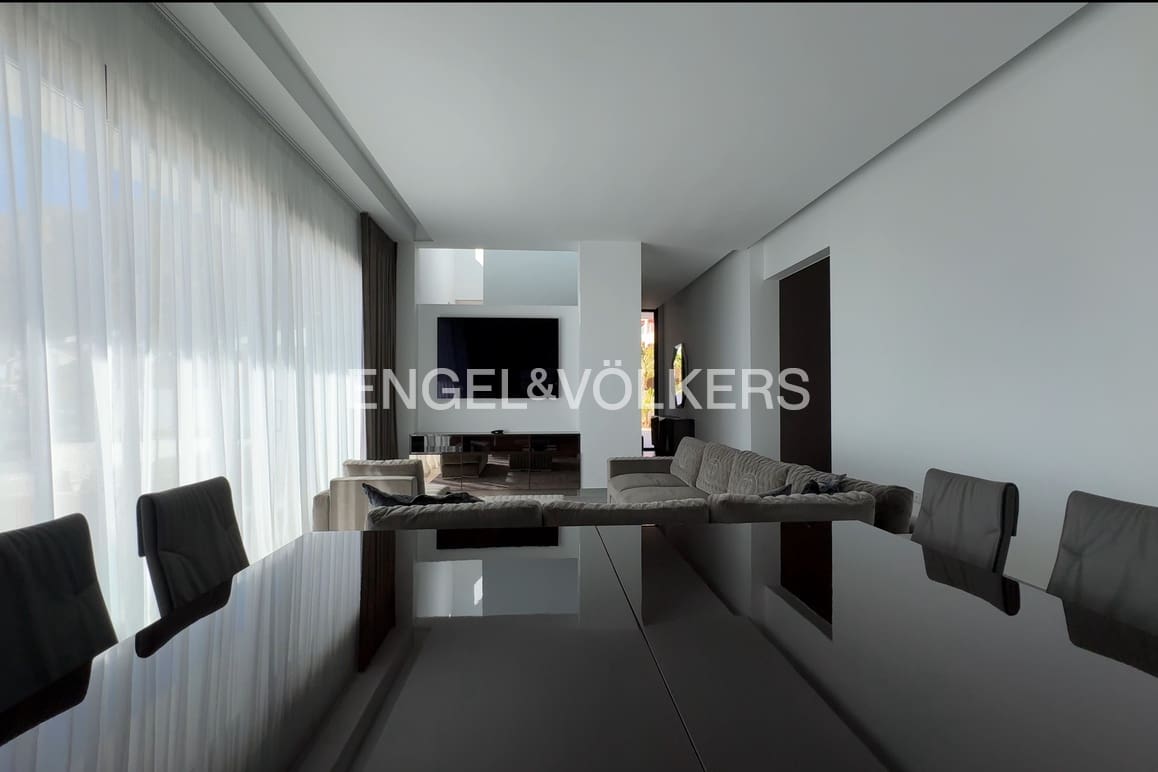 3 soverom Villa til salgs i Finestrat med svømmebasseng garasje - € 2 500 000 (Ref: 9432088)