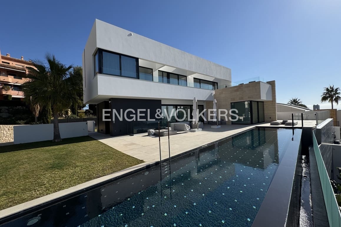 3 soverom Villa til salgs i Finestrat med svømmebasseng garasje - € 2 500 000 (Ref: 9432088)