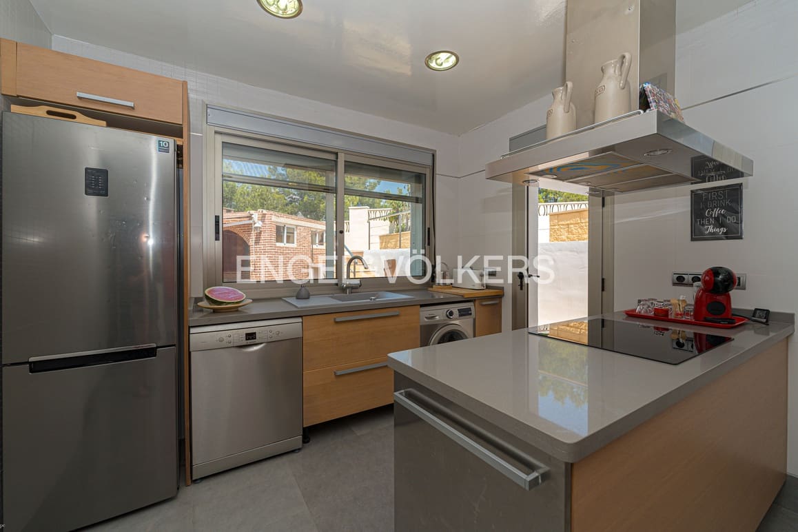 3 quarto Moradia para venda em La Nucia com piscina garagem - 520 000 € (Ref: 9438264)