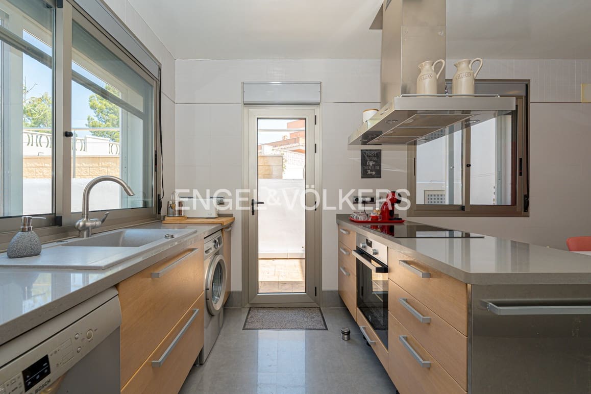 3 quarto Moradia para venda em La Nucia com piscina garagem - 520 000 € (Ref: 9438264)