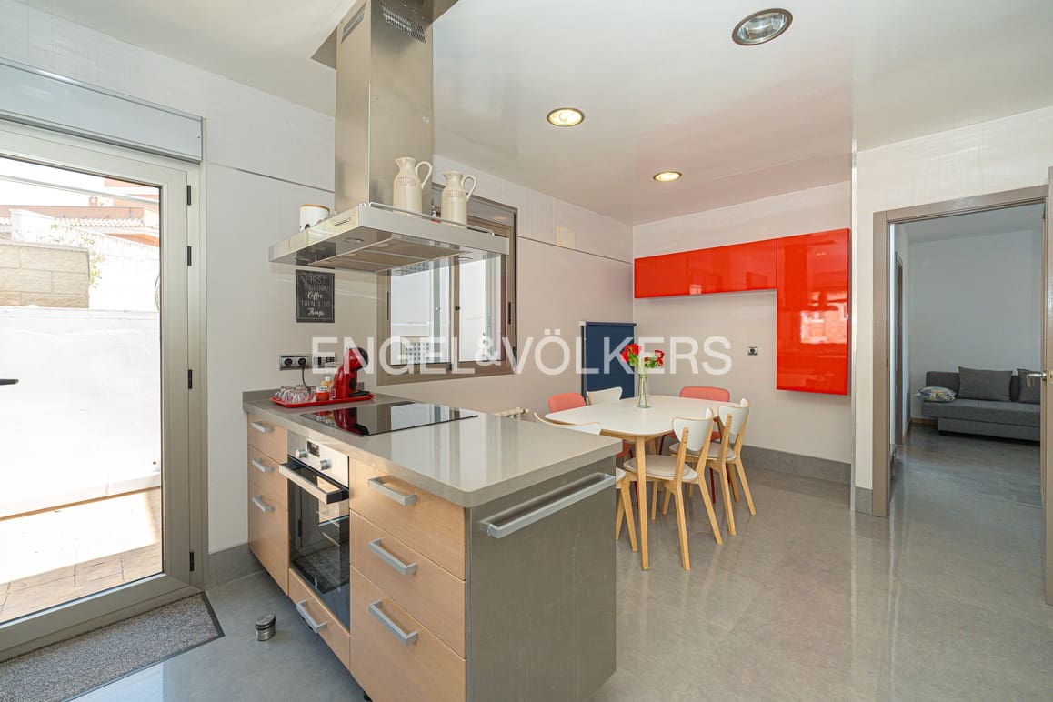 3 quarto Moradia para venda em La Nucia com piscina garagem - 520 000 € (Ref: 9438264)