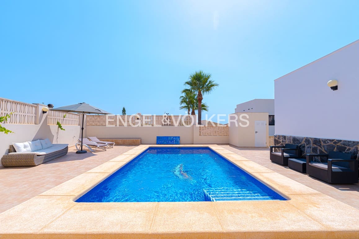 3 quarto Moradia para venda em La Nucia com piscina garagem - 520 000 € (Ref: 9438264)