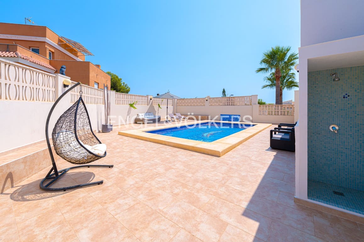 3 quarto Moradia para venda em La Nucia com piscina garagem - 520 000 € (Ref: 9438264)