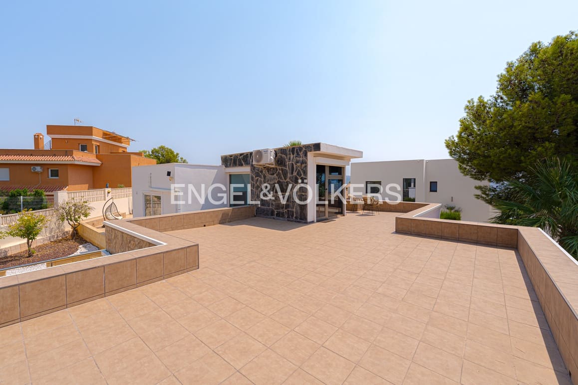 3 quarto Moradia para venda em La Nucia com piscina garagem - 520 000 € (Ref: 9438264)