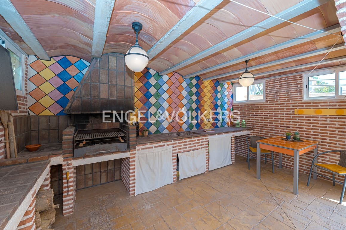 3 quarto Moradia para venda em La Nucia com piscina garagem - 520 000 € (Ref: 9438264)