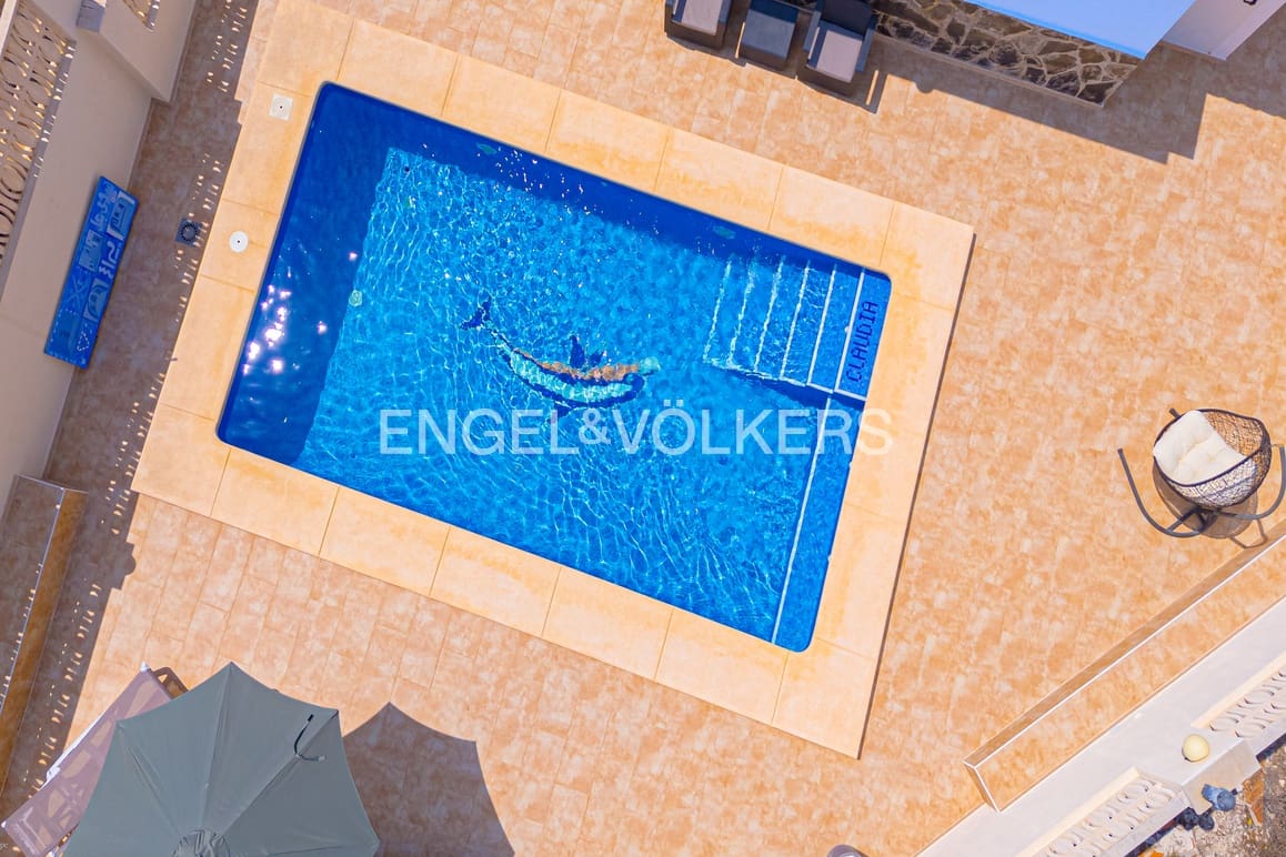 3 quarto Moradia para venda em La Nucia com piscina garagem - 520 000 € (Ref: 9438264)