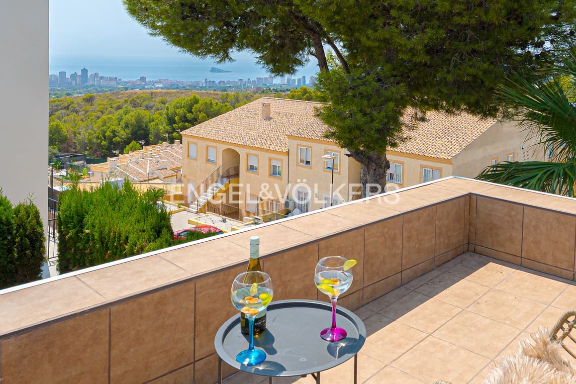 3 quarto Moradia para venda em La Nucia com piscina garagem - 520 000 € (Ref: 9438264)