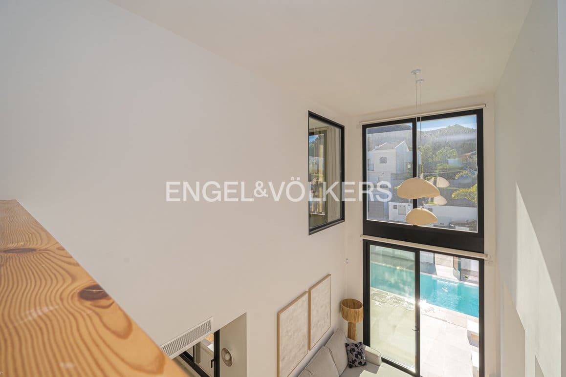 4 Zimmer Villa zu verkaufen in Albir mit Pool Garage - 895.000 € (Ref: 9446918)