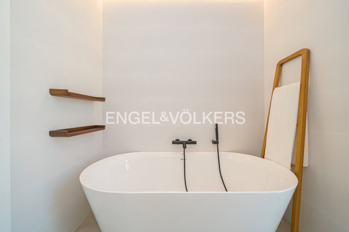 4 Zimmer Villa zu verkaufen in Albir mit Pool Garage - 895.000 € (Ref: 9446918)