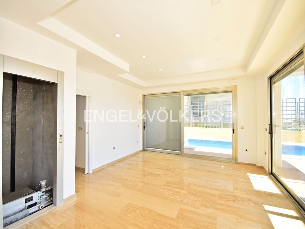 3 soveværelse Villa til leje i Finestrat med swimmingpool garage - € 4.000 (Ref: 9447204)