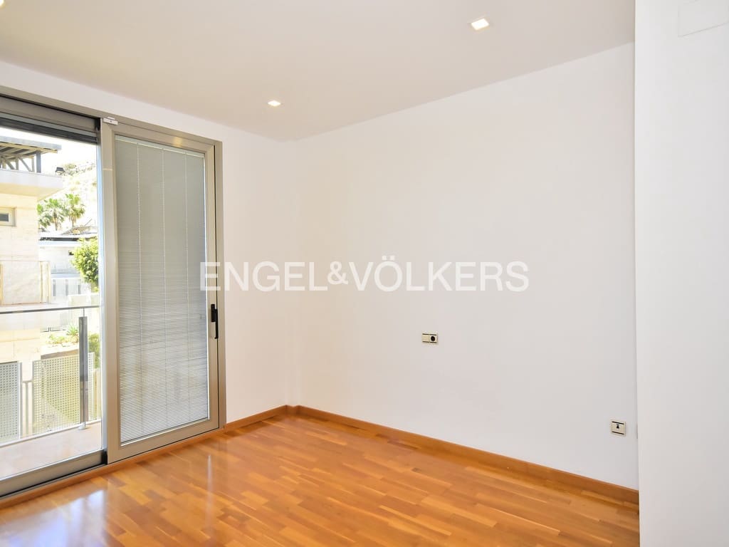 3 soveværelse Villa til leje i Finestrat med swimmingpool garage - € 4.000 (Ref: 9447204)