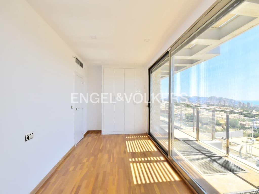 3 soveværelse Villa til leje i Finestrat med swimmingpool garage - € 4.000 (Ref: 9447204)