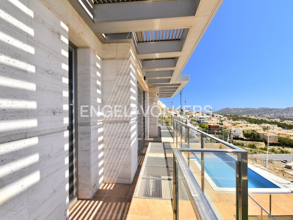 3 soveværelse Villa til leje i Finestrat med swimmingpool garage - € 4.000 (Ref: 9447204)