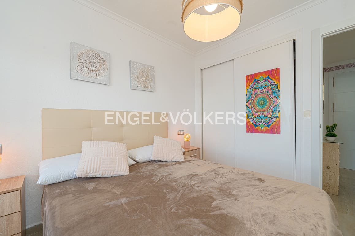 1 soveværelse Lejlighed til leje i Benidorm med swimmingpool garage - € 1.000 (Ref: 9448445)