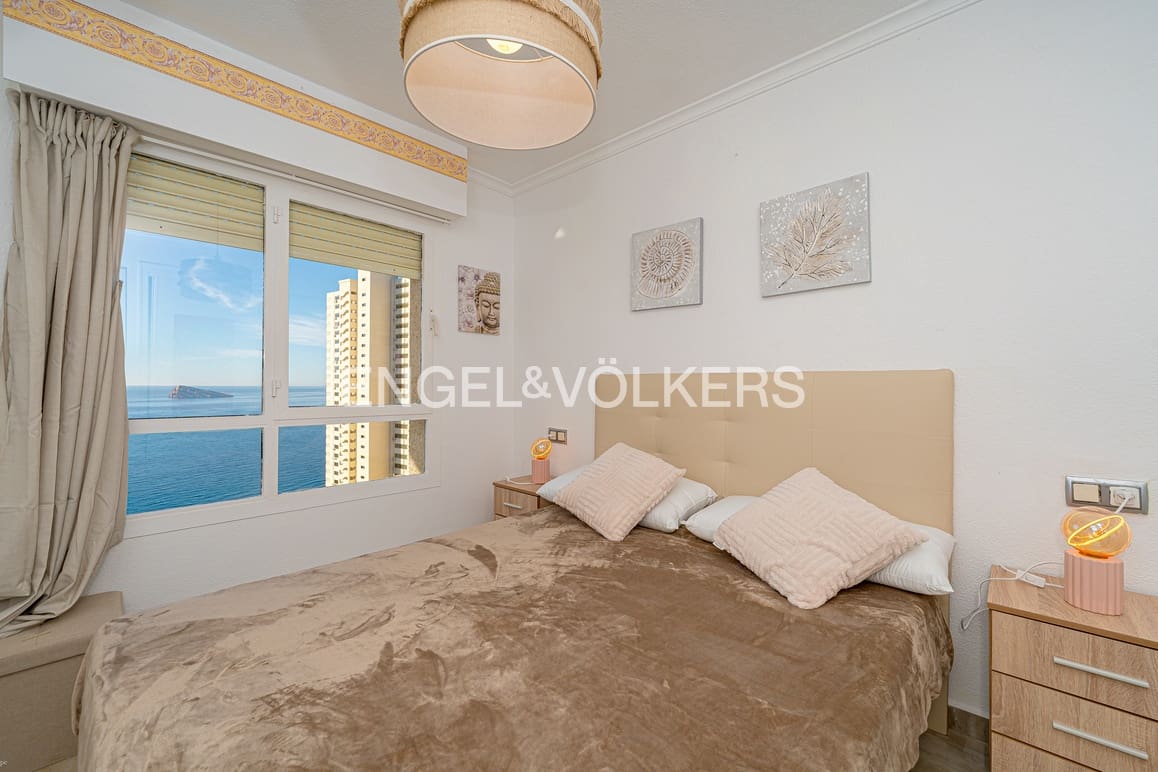 1 soveværelse Lejlighed til leje i Benidorm med swimmingpool garage - € 1.000 (Ref: 9448445)