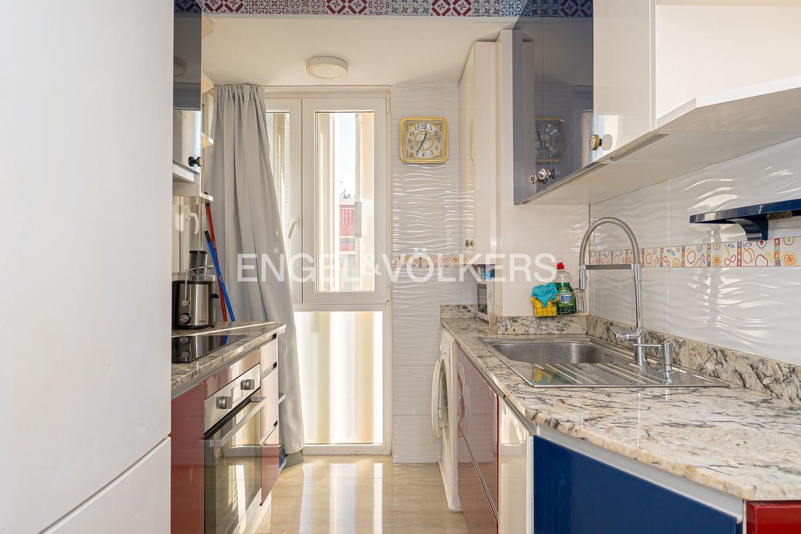 1 soveværelse Lejlighed til leje i Benidorm med swimmingpool garage - € 1.000 (Ref: 9448445)