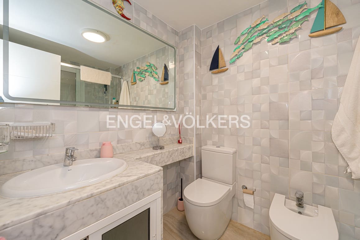 1 soveværelse Lejlighed til leje i Benidorm med swimmingpool garage - € 1.000 (Ref: 9448445)