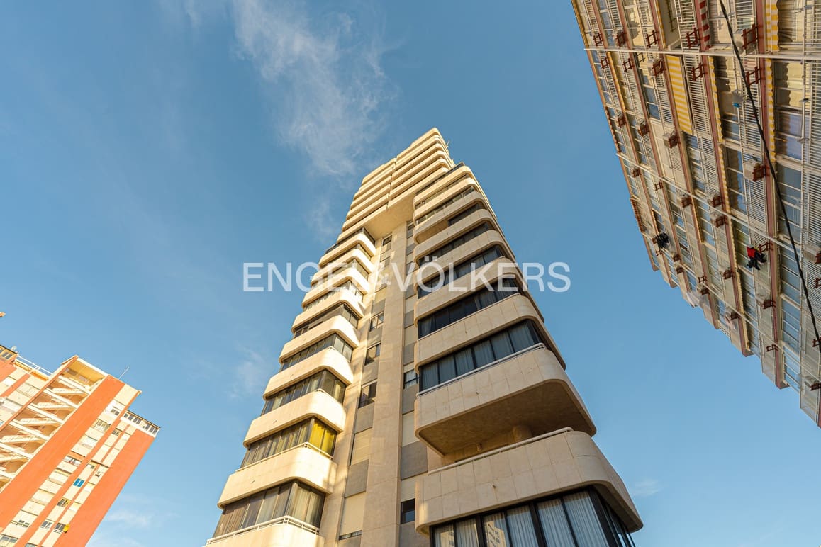 1 soveværelse Lejlighed til leje i Benidorm med swimmingpool garage - € 1.000 (Ref: 9448445)