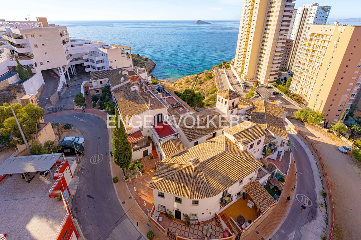 1 soveværelse Lejlighed til leje i Benidorm med swimmingpool garage - € 1.000 (Ref: 9448445)