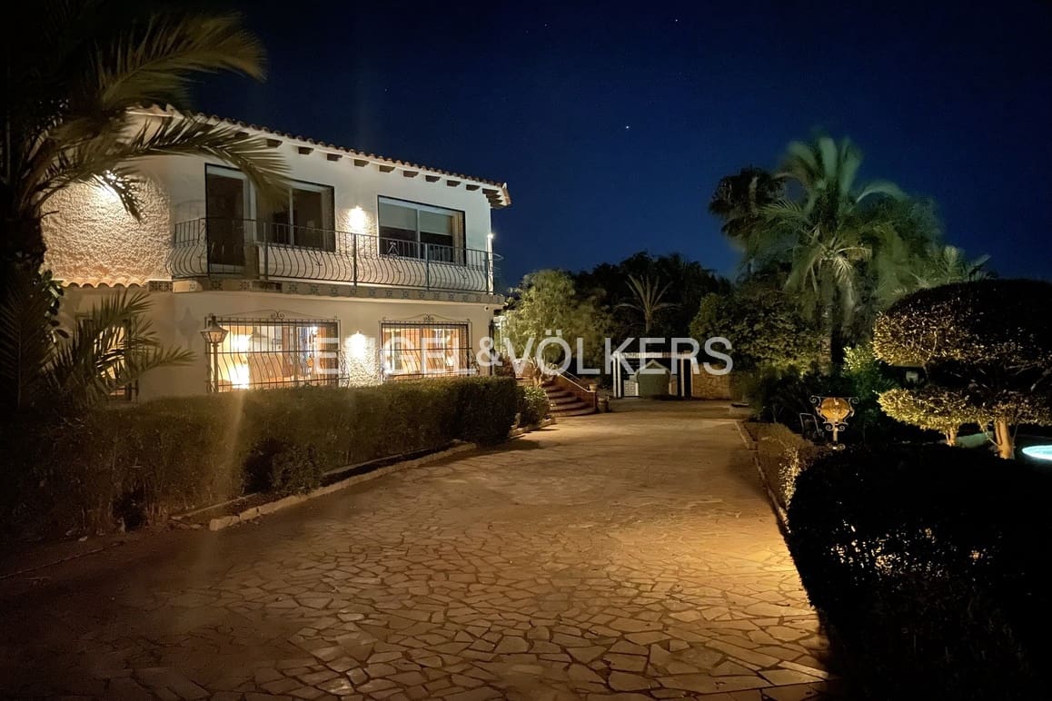 5 camera da letto Villa in vendita in Alfaz del Pi / L'Alfas del Pi con piscina garage - 995.000 € (Rif: 9450928)