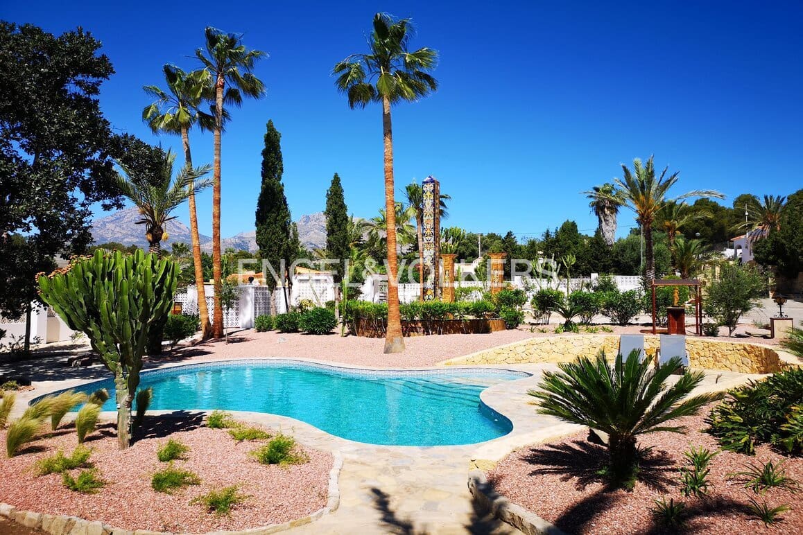 5 camera da letto Villa in vendita in Alfaz del Pi / L'Alfas del Pi con piscina garage - 995.000 € (Rif: 9450928)