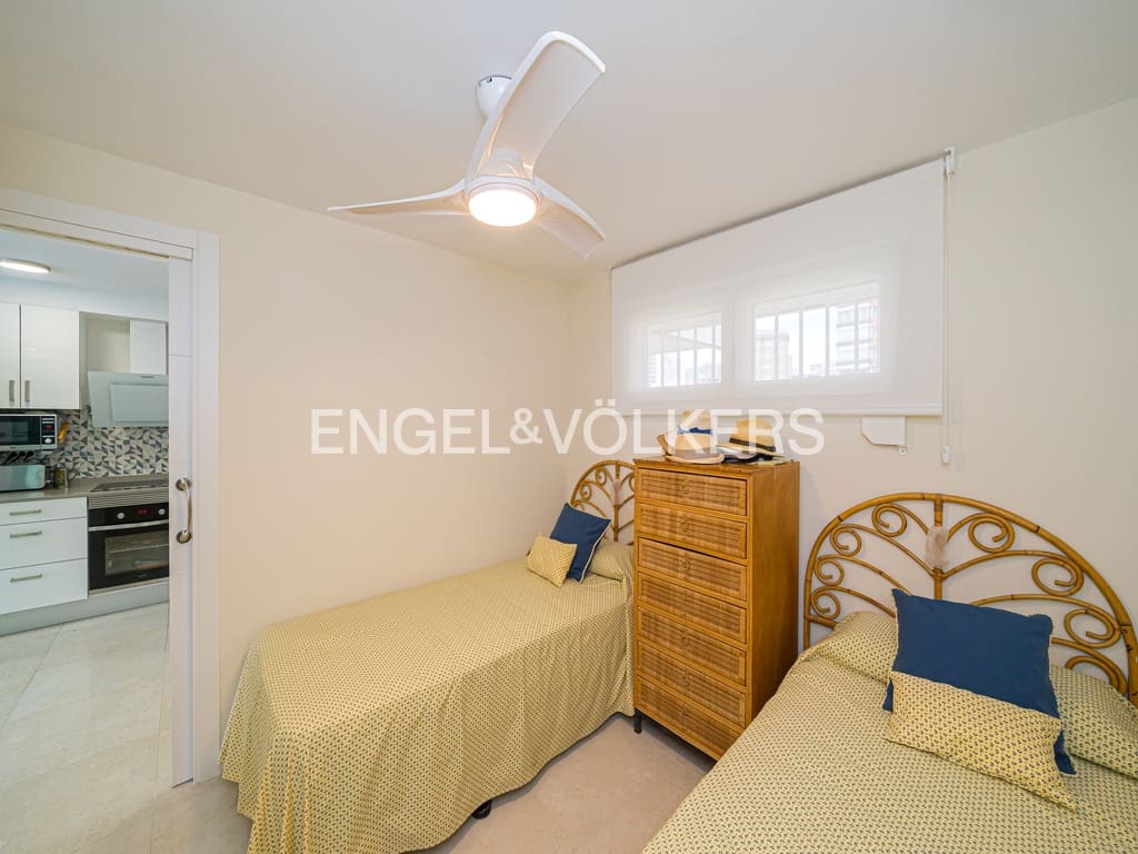 2 makuuhuone Huoneisto vuokrattavana paikassa Benidorm mukana uima-altaan 
autotalli - 1 400 € (Ref: 9453562)