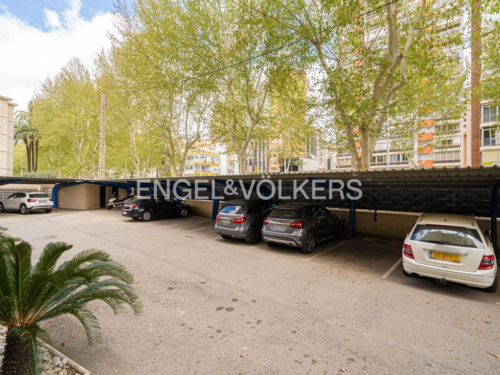 2 makuuhuone Huoneisto vuokrattavana paikassa Benidorm mukana uima-altaan 
autotalli - 1 400 € (Ref: 9453562)