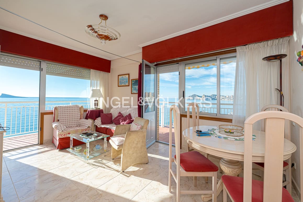 3 bedroom Apartment for sale in Benidorm with garage - € 600,000 (Ref: 9465976)