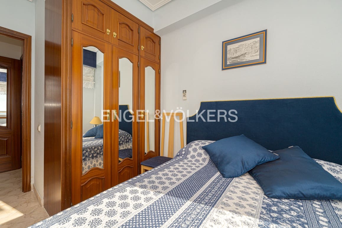 3 bedroom Apartment for sale in Benidorm with garage - € 600,000 (Ref: 9465976)