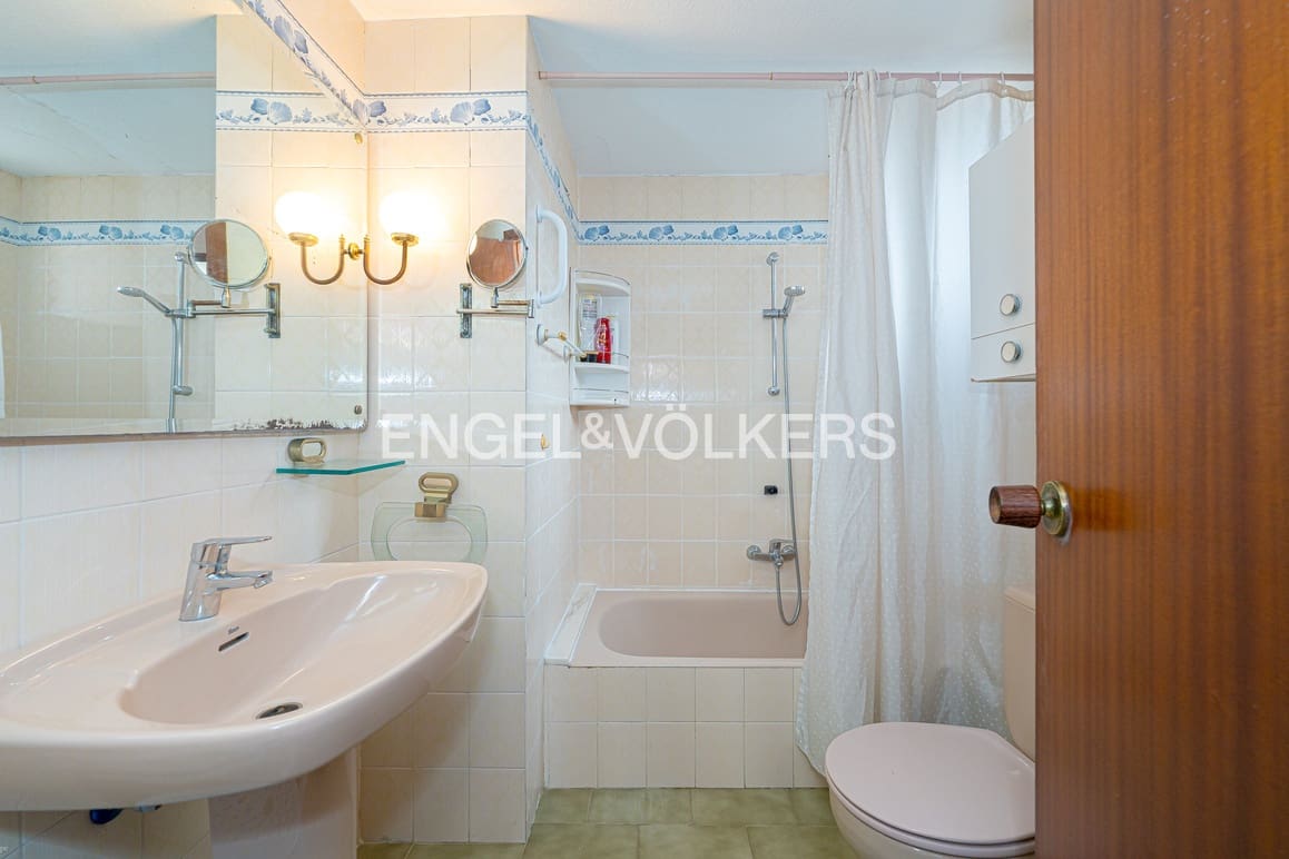 2 soverom Leilighet til salgs i Benidorm med garasje - € 450 000 (Ref: 9469931)