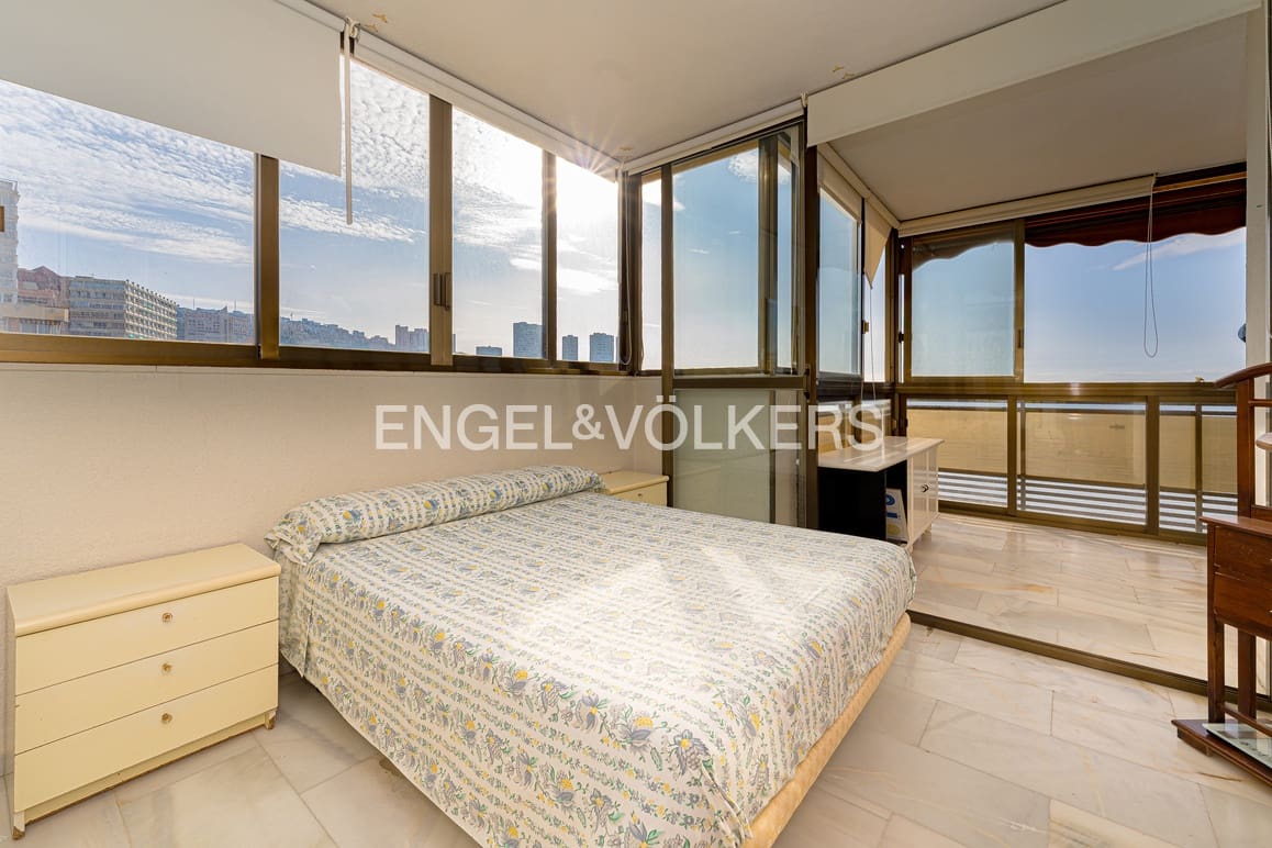 2 soverom Leilighet til salgs i Benidorm med garasje - € 450 000 (Ref: 9469931)