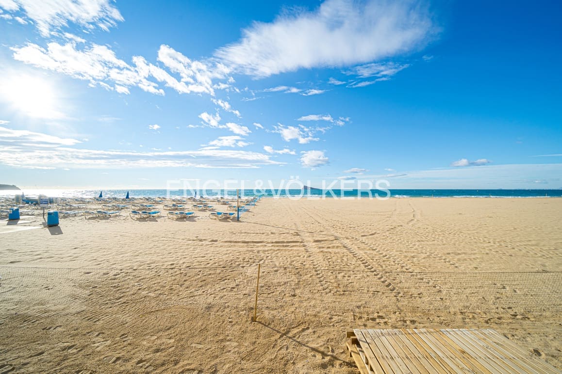 2 soverom Leilighet til salgs i Benidorm med garasje - € 450 000 (Ref: 9469931)