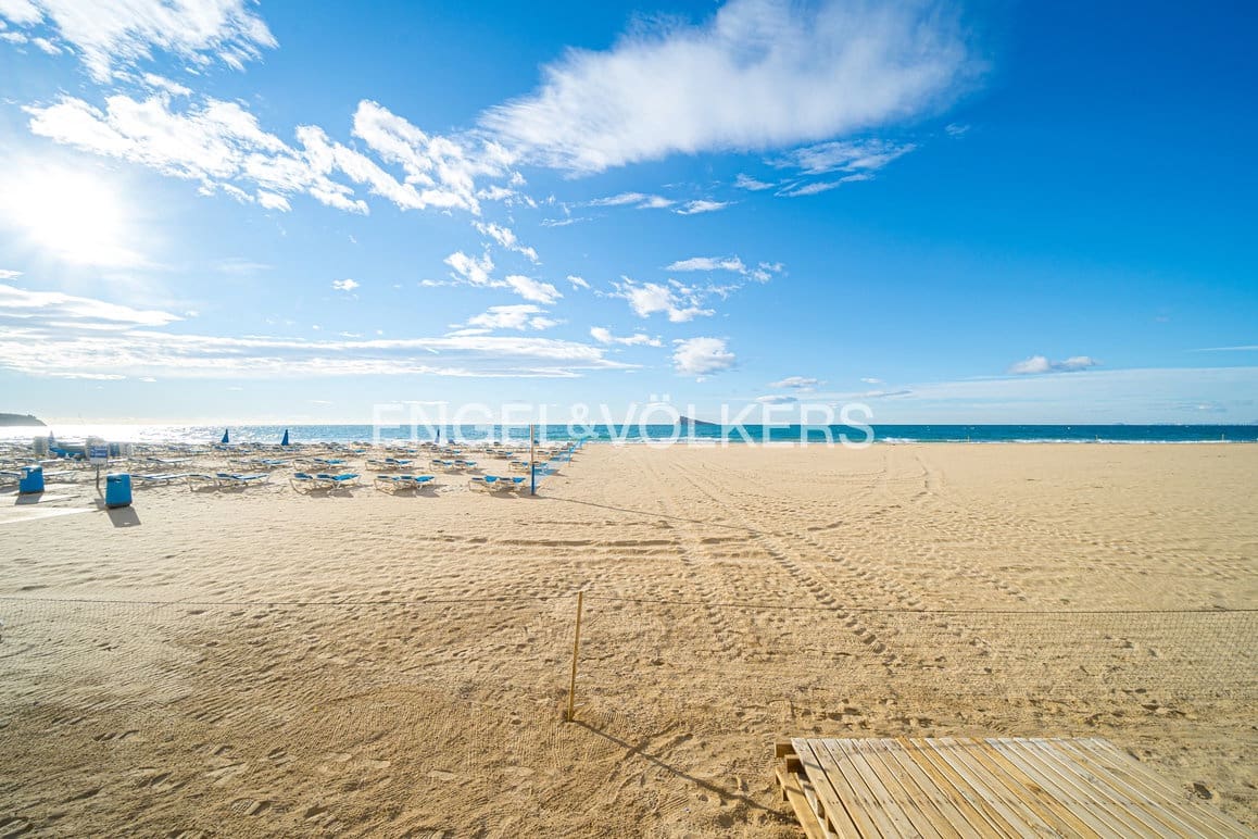 2 soverom Leilighet til salgs i Benidorm med garasje - € 380 000 (Ref: 9469931)