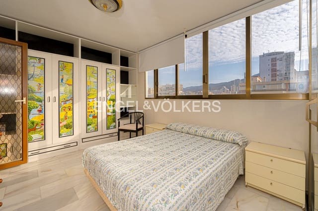 2 chambre Appartement à vendre à Juzgados - Plaza de Toros, Benidorm avec garage - 380 000 € (Ref: 9469931)
