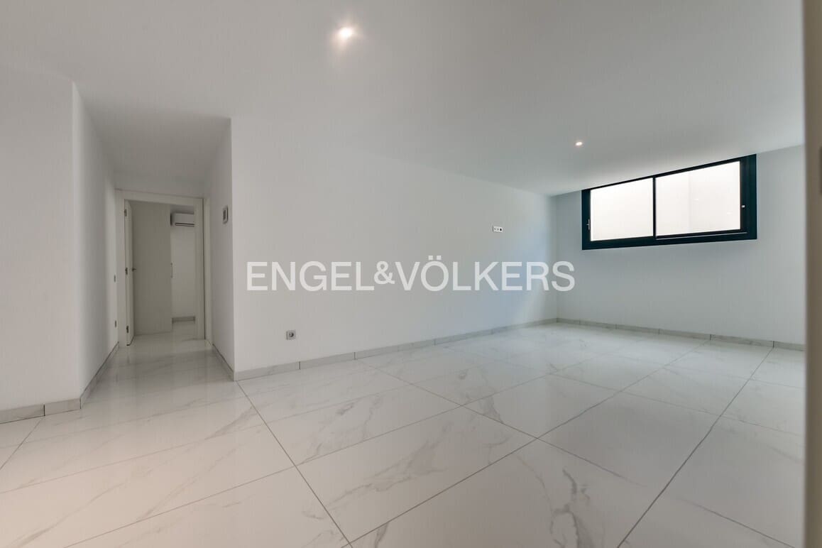 7 sypialnia Willa na sprzedaż w Finestrat z basenem garażem - 1 900 000 € (Ref: 9503121)