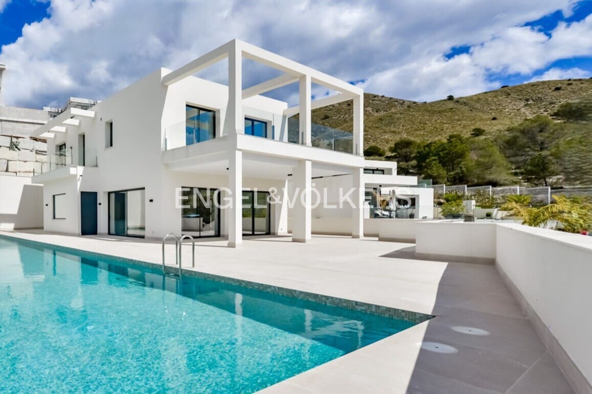 7 sypialnia Willa na sprzedaż w Finestrat z basenem garażem - 1 900 000 € (Ref: 9503121)