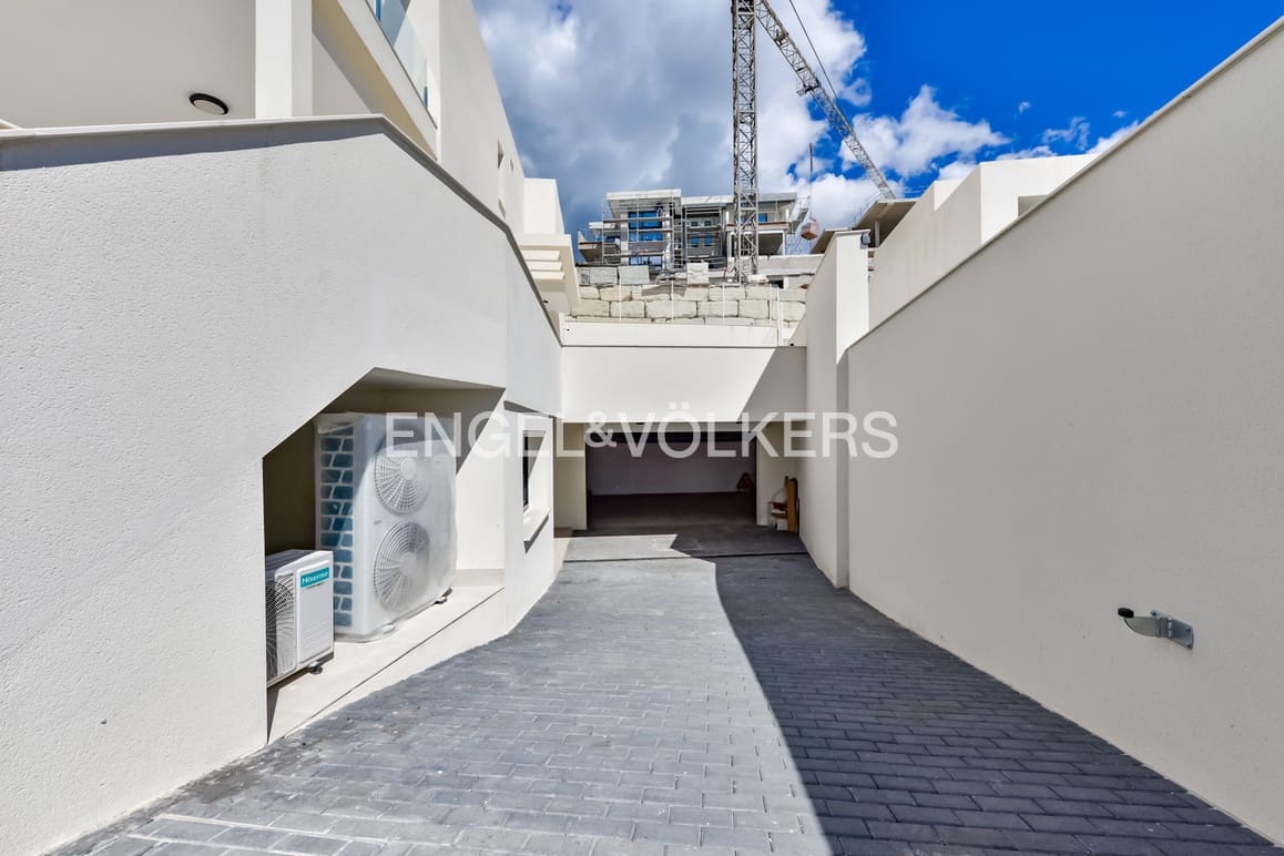 7 sypialnia Willa na sprzedaż w Finestrat z basenem garażem - 1 900 000 € (Ref: 9503121)