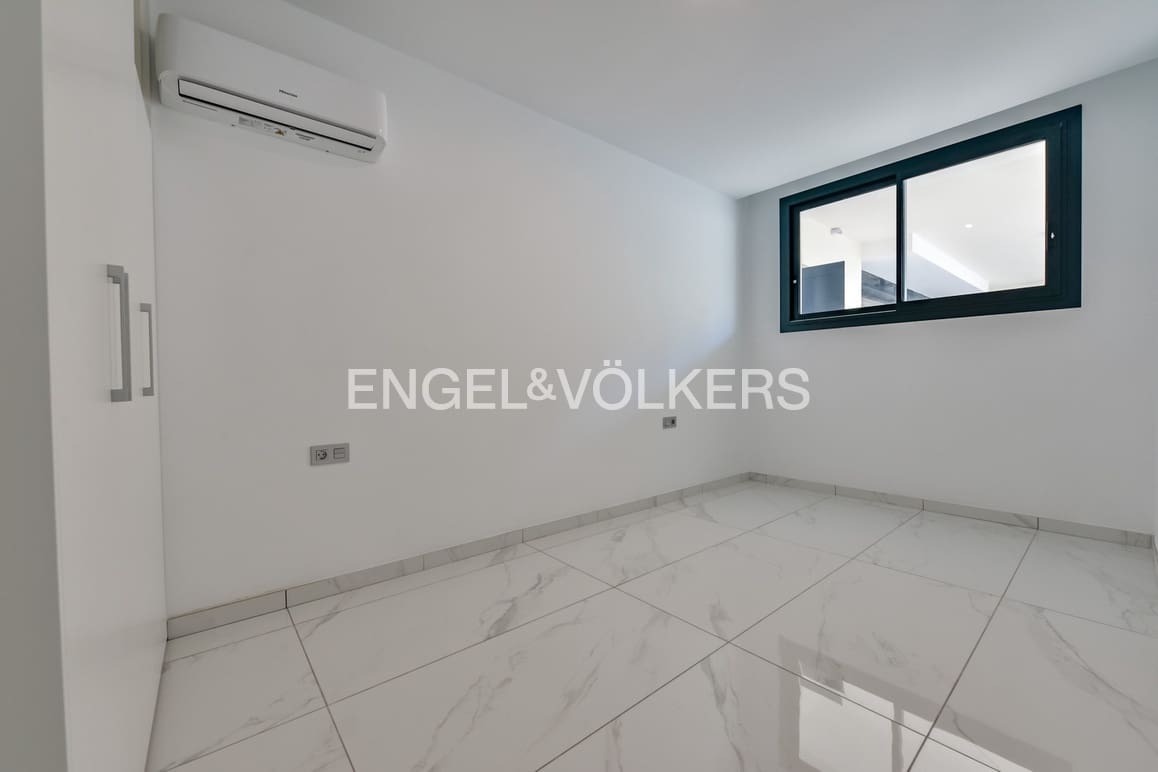 7 sypialnia Willa na sprzedaż w Finestrat z basenem garażem - 1 900 000 € (Ref: 9503121)