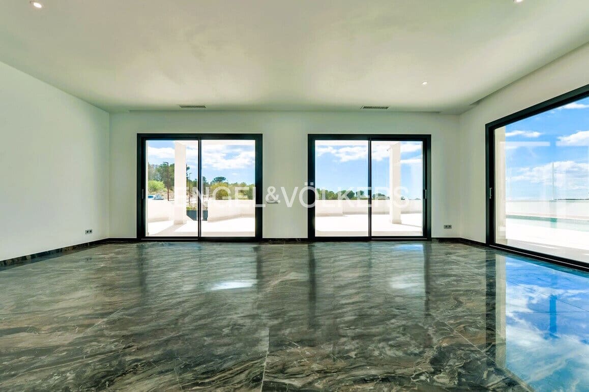 7 bedroom Villa for sale in Finestrat with pool garage - € 1,700,000 (Ref: 9503121)