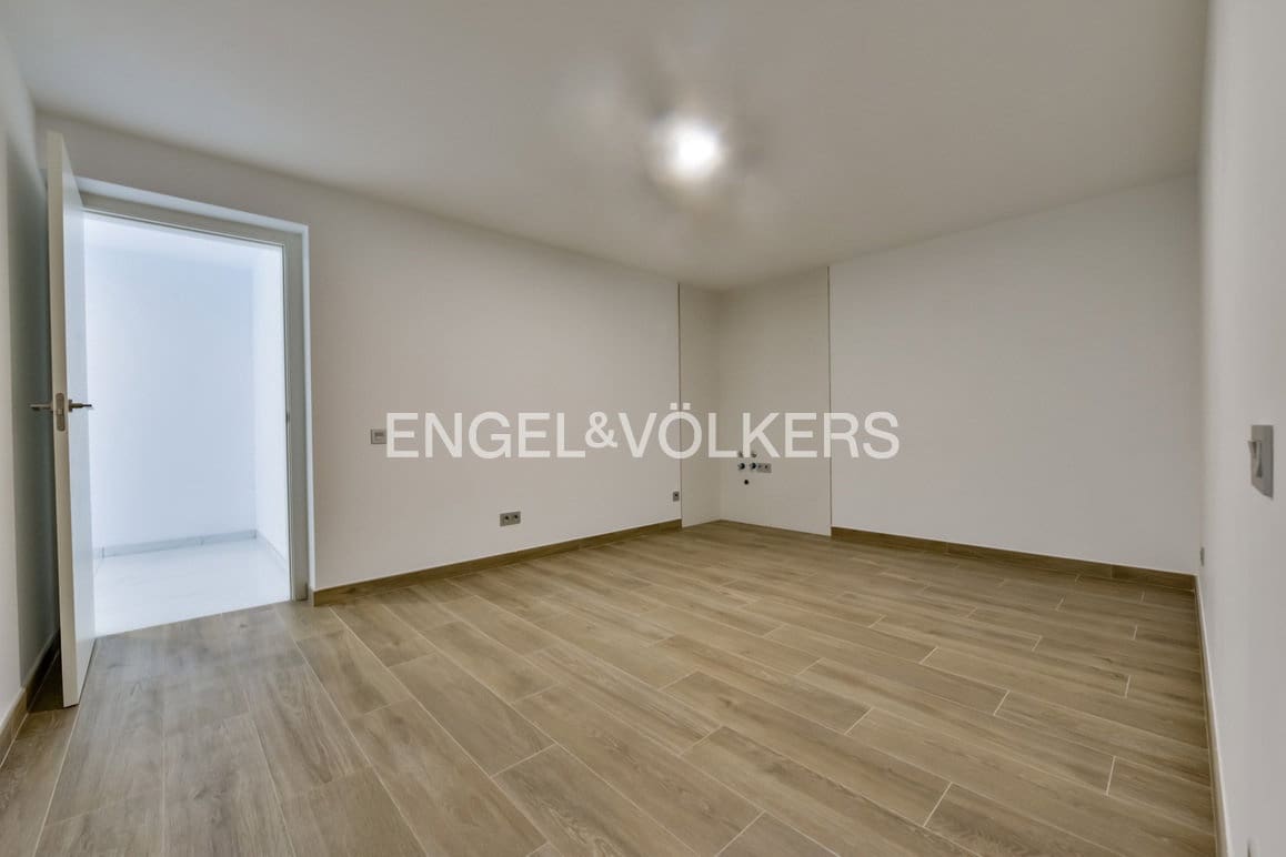 7 bedroom Villa for sale in Finestrat with pool garage - € 1,700,000 (Ref: 9503121)