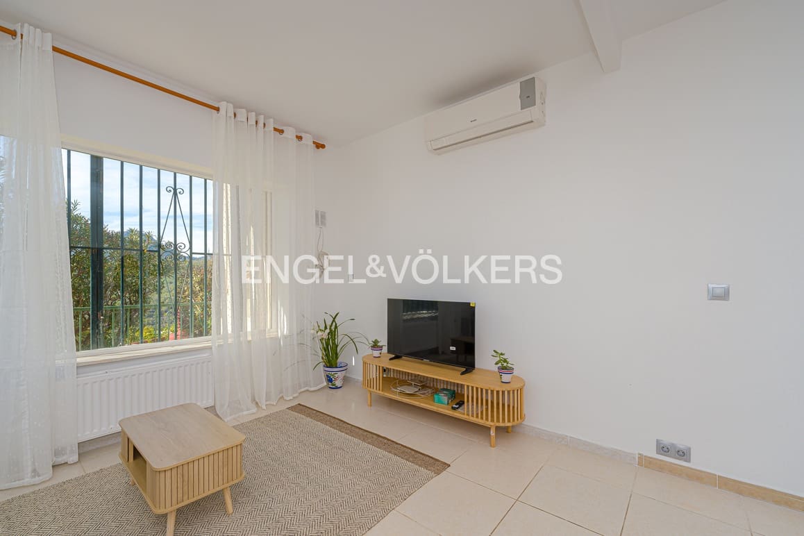 4 makuuhuone Huvila vuokrattavana paikassa La Nucia mukana uima-altaan - 2 800 € (Ref: 9517901)