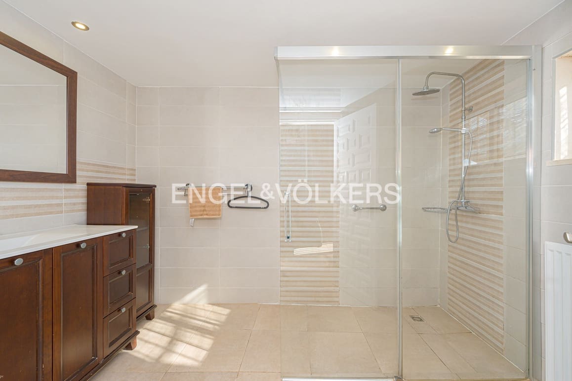 4 makuuhuone Huvila vuokrattavana paikassa La Nucia mukana uima-altaan - 2 800 € (Ref: 9517901)