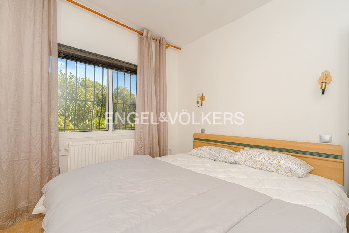 4 makuuhuone Huvila vuokrattavana paikassa La Nucia mukana uima-altaan - 2 800 € (Ref: 9517901)